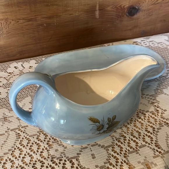 Floral Blue Gravy Boat with Plate - Picture 2 of 3
